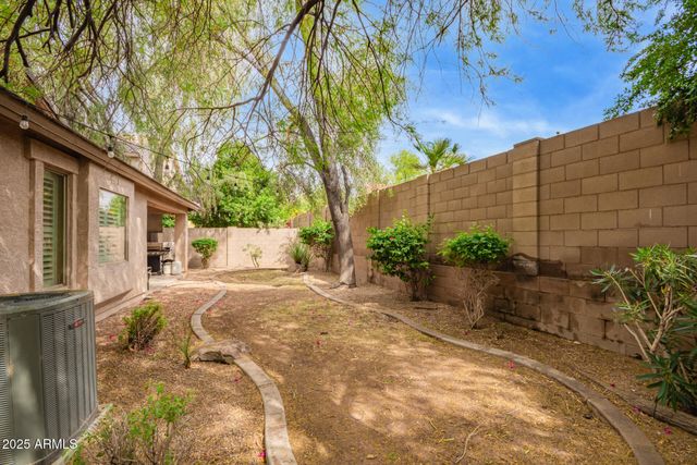 2610 E LEIBER Lane, Phoenix, AZ 85024