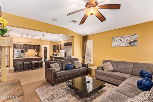 2610 E LEIBER Lane, Phoenix, AZ 85024