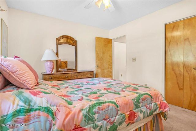 109 NE 30th Street, Oak Island, NC 28465