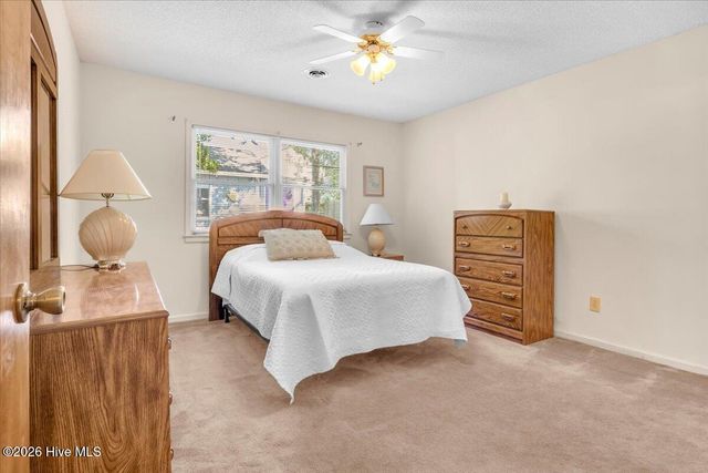 109 NE 30th Street, Oak Island, NC 28465