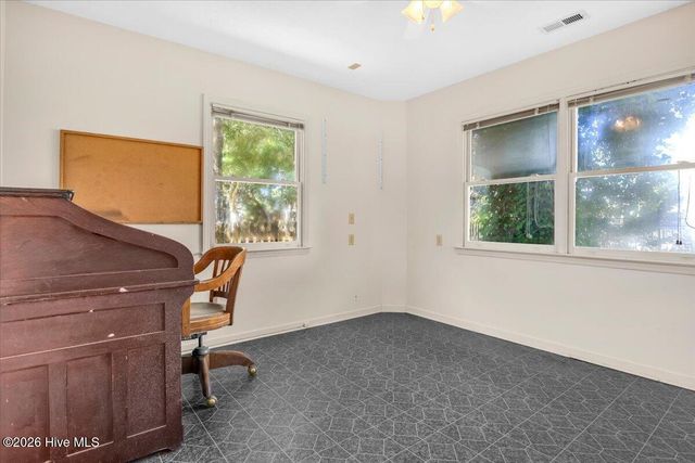 109 NE 30th Street, Oak Island, NC 28465