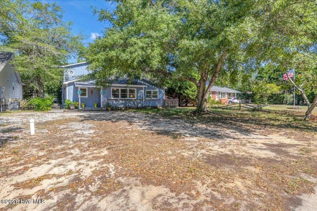 109 NE 30th Street, Oak Island, NC 28465