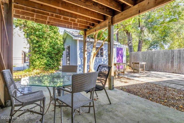 109 NE 30th Street, Oak Island, NC 28465