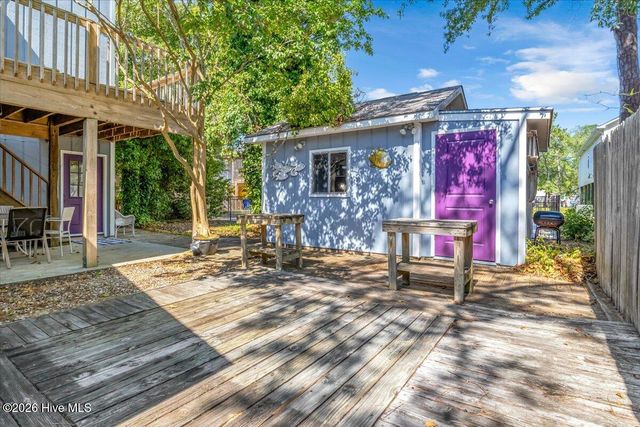 109 NE 30th Street, Oak Island, NC 28465