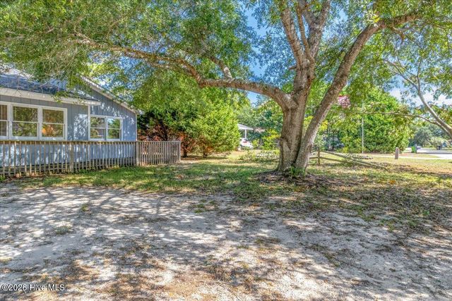 109 NE 30th Street, Oak Island, NC 28465