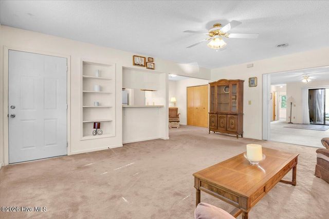 109 NE 30th Street, Oak Island, NC 28465