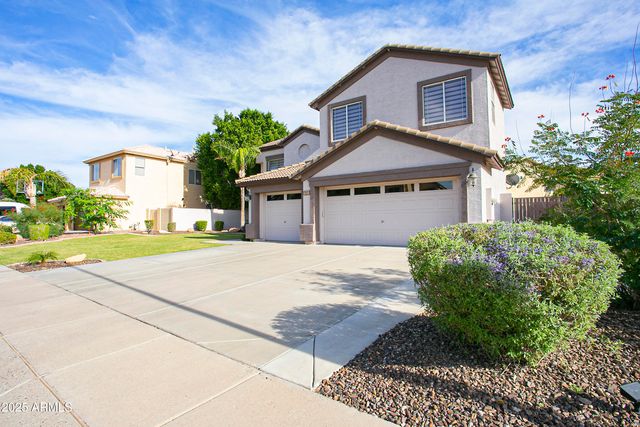 7033 W HONEYSUCKLE Drive, Peoria, AZ 85383