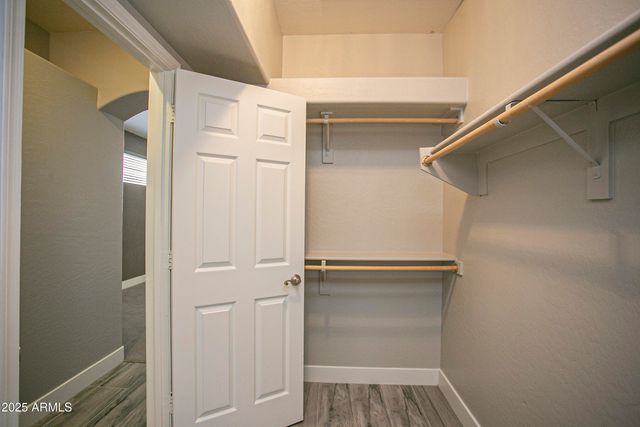 7033 W HONEYSUCKLE Drive, Peoria, AZ 85383