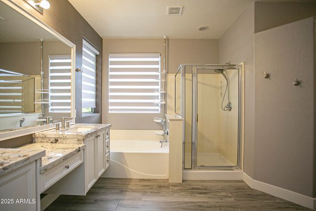 7033 W HONEYSUCKLE Drive, Peoria, AZ 85383