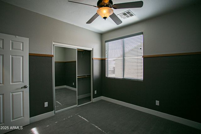 7033 W HONEYSUCKLE Drive, Peoria, AZ 85383