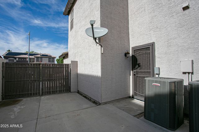 7033 W HONEYSUCKLE Drive, Peoria, AZ 85383