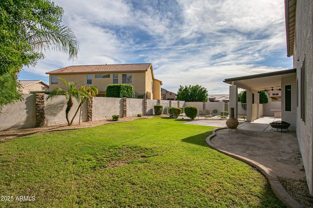 7033 W HONEYSUCKLE Drive, Peoria, AZ 85383