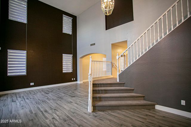 7033 W HONEYSUCKLE Drive, Peoria, AZ 85383