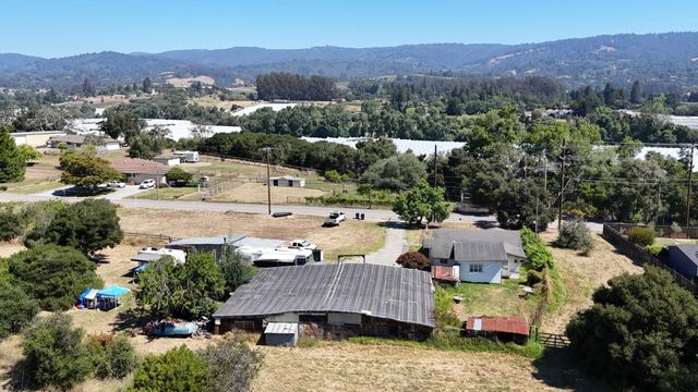 897 Green Valley Road, Watsonville, CA 95076