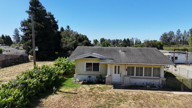 897 Green Valley Road, Watsonville, CA 95076