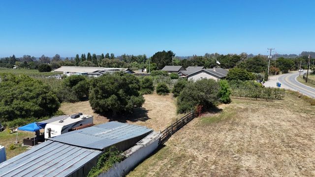 897 Green Valley Road, Watsonville, CA 95076