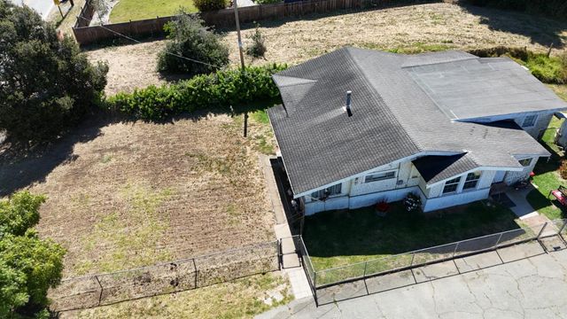 897 Green Valley Road, Watsonville, CA 95076