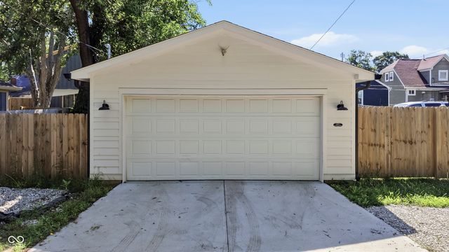 834 N Tacoma Avenue, Indianapolis, IN 46201