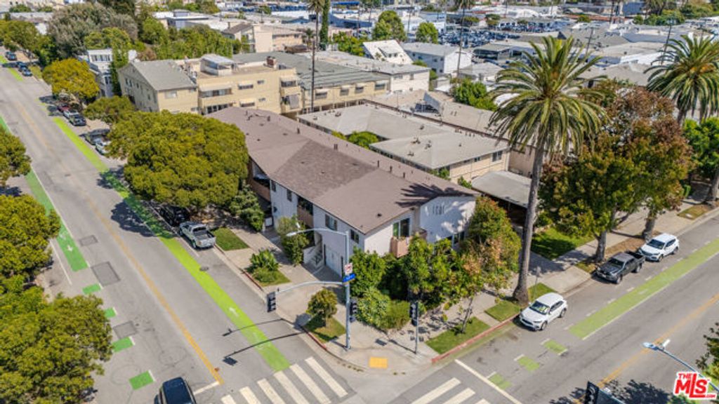 1301 11th Street, Santa Monica, CA 90401