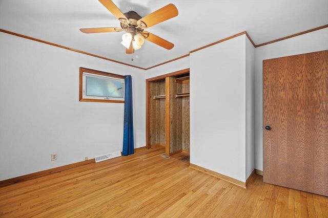 6517 W Lakefield DRIVE, Milwaukee, WI 53219