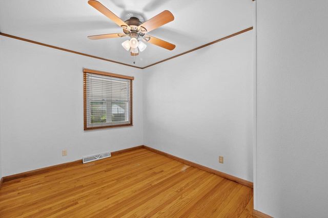 6517 W Lakefield DRIVE, Milwaukee, WI 53219