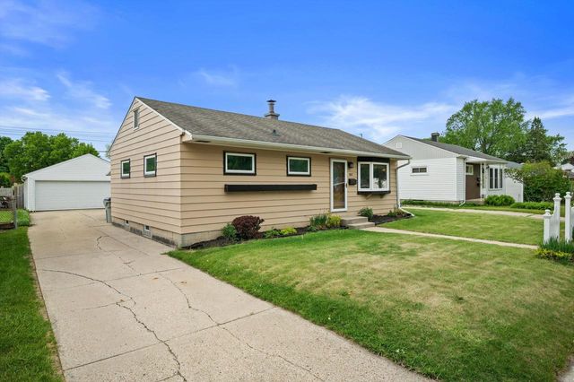 6517 W Lakefield DRIVE, Milwaukee, WI 53219