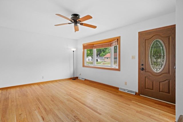 6517 W Lakefield DRIVE, Milwaukee, WI 53219