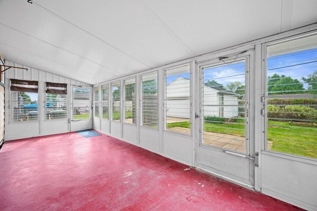 6517 W Lakefield DRIVE, Milwaukee, WI 53219