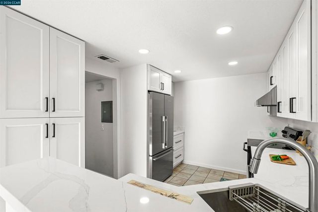 1001 Devonwood, Hercules, CA 94547