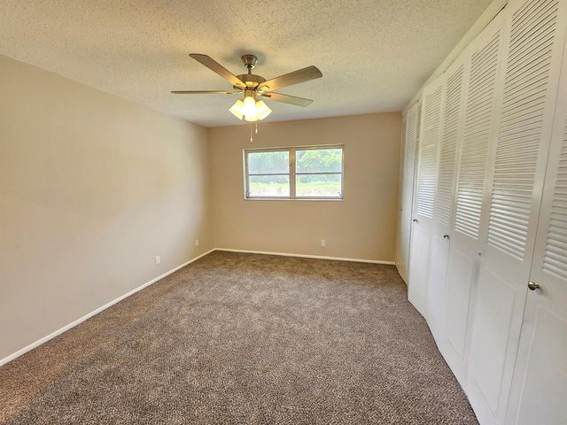 2521 Dudley Drive W H, West Palm Beach, FL 33415