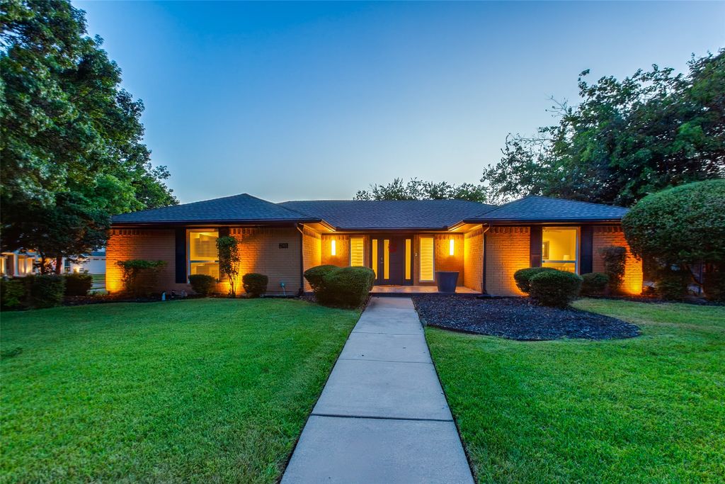 2901 Deep Valley Trail, Plano, TX 75075