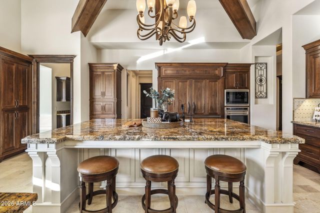 8111 N 62ND Place, Paradise Valley, AZ 85253