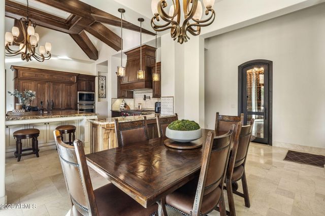 8111 N 62ND Place, Paradise Valley, AZ 85253