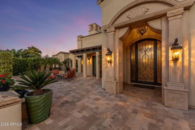 8111 N 62ND Place, Paradise Valley, AZ 85253