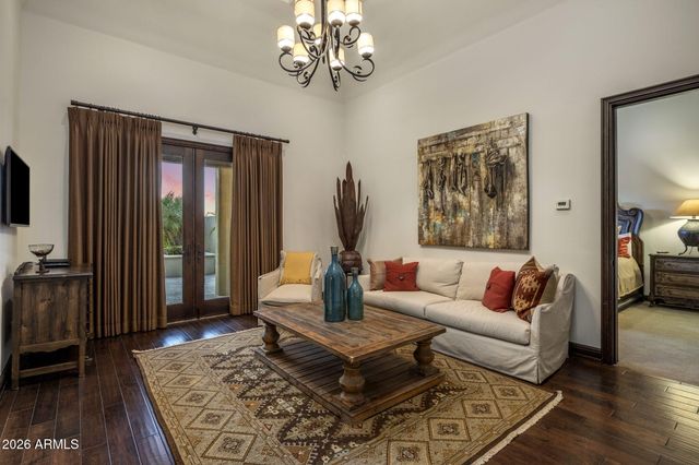 8111 N 62ND Place, Paradise Valley, AZ 85253