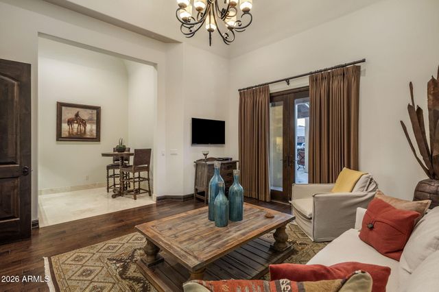 8111 N 62ND Place, Paradise Valley, AZ 85253