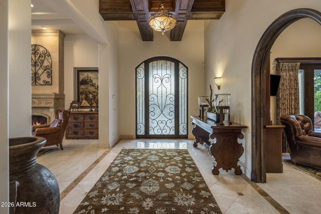 8111 N 62ND Place, Paradise Valley, AZ 85253