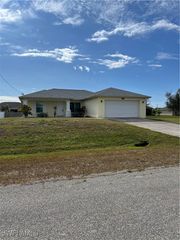 2830 NW 3rd ST, Cape Coral, FL 33993