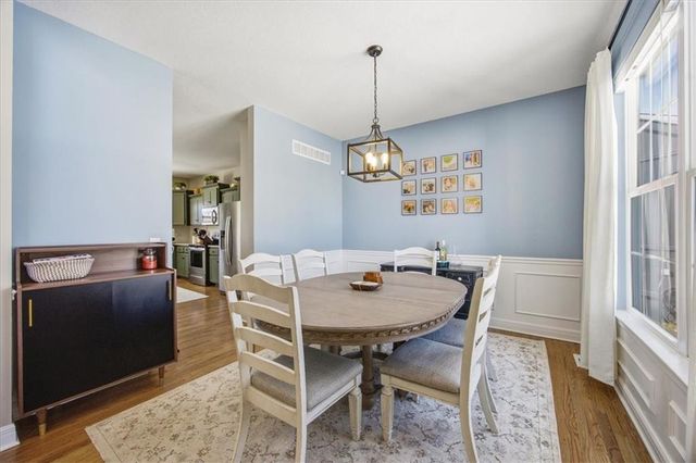 10719 N Manning Court, Kansas City, MO 64157