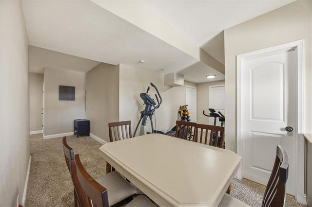 10719 N Manning Court, Kansas City, MO 64157