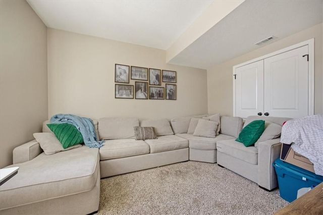 10719 N Manning Court, Kansas City, MO 64157