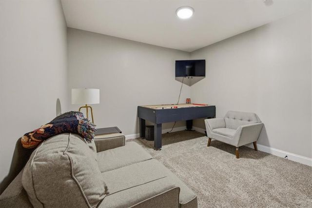 10719 N Manning Court, Kansas City, MO 64157