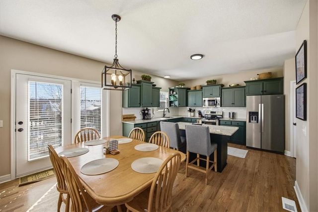 10719 N Manning Court, Kansas City, MO 64157