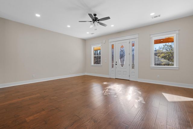 7000 Rolling Manor Drive, Benton, AR 72019