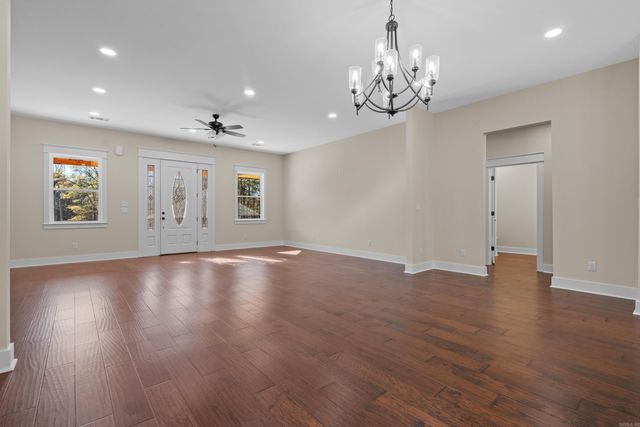 7000 Rolling Manor Drive, Benton, AR 72019