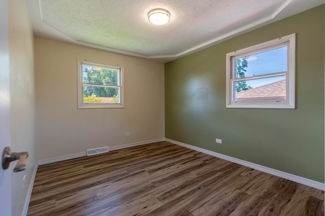 6727 New Jersey Avenue, Hammond, IN 46323