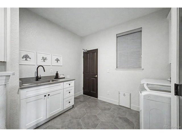 6052 S Ouray St, Aurora, CO 80016