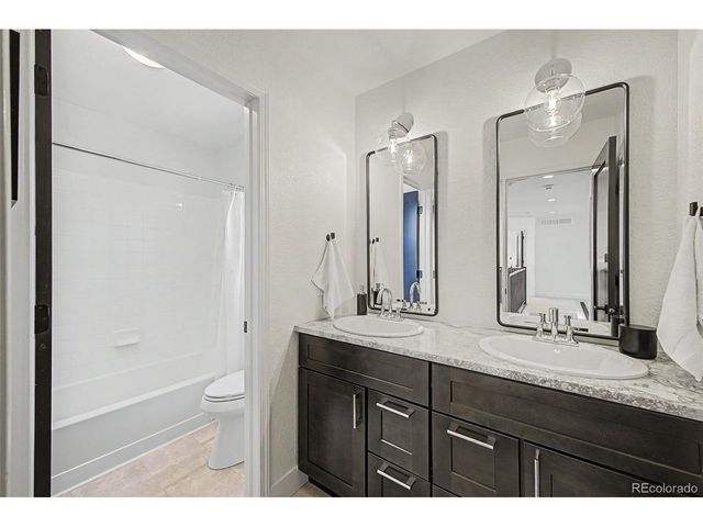 6052 S Ouray St, Aurora, CO 80016