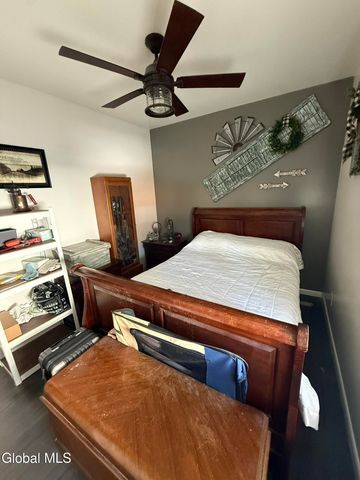 885 Emmett Street, Schenectady, NY 12307