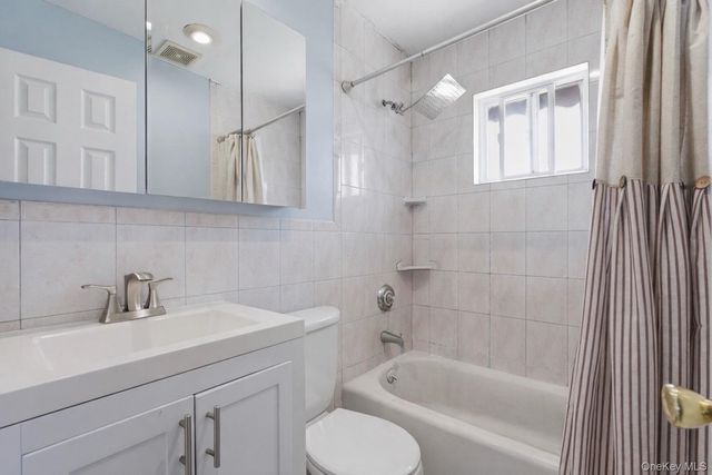 287 43rd Street, Lindenhurst, NY 11757